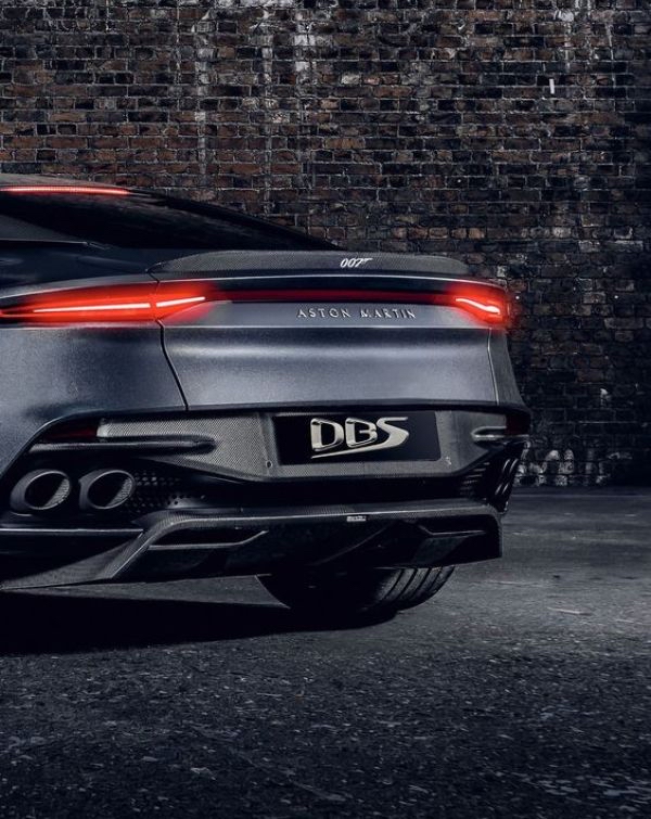 watchface-aston-martin-aston-martin-5